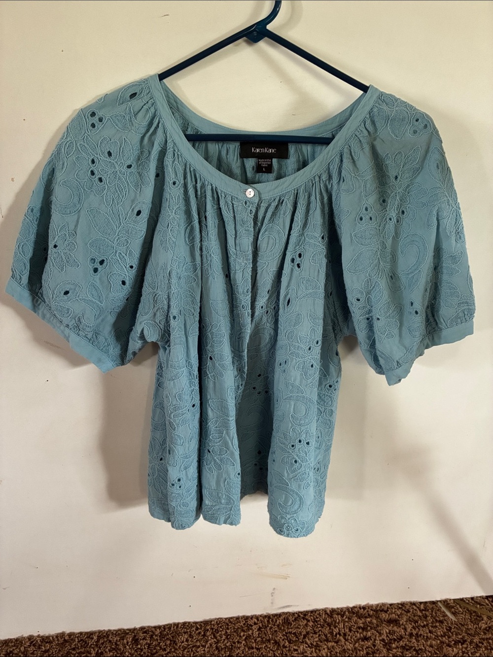 Karen Kane short sleeve blouse. Button front large